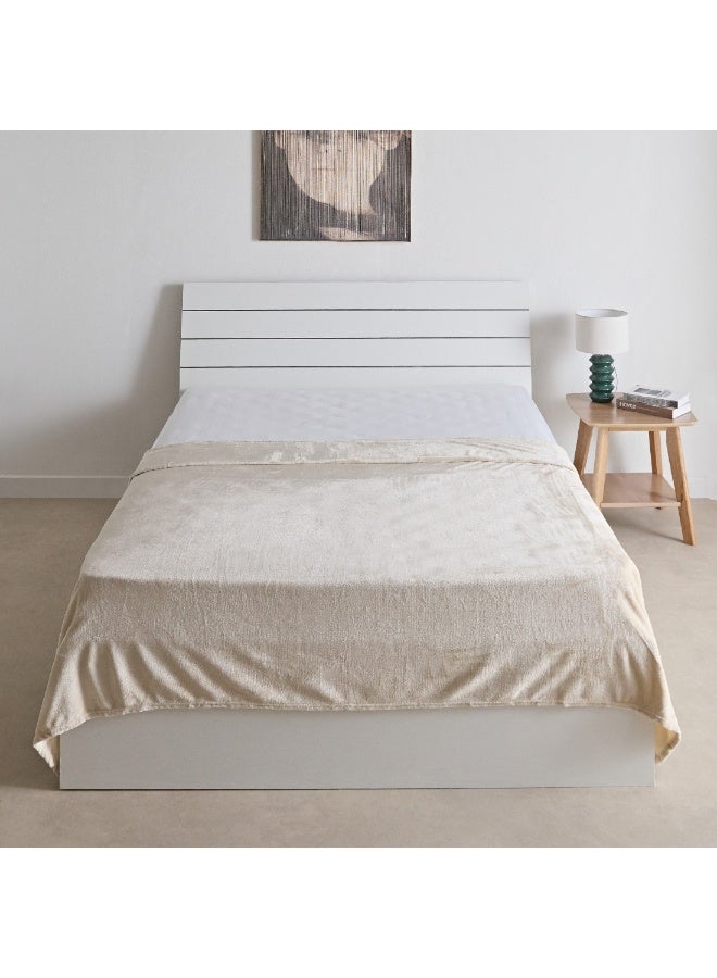Home Box Nova Solid Flannel Queen Blanket 220 x 200 cm  - Image 1