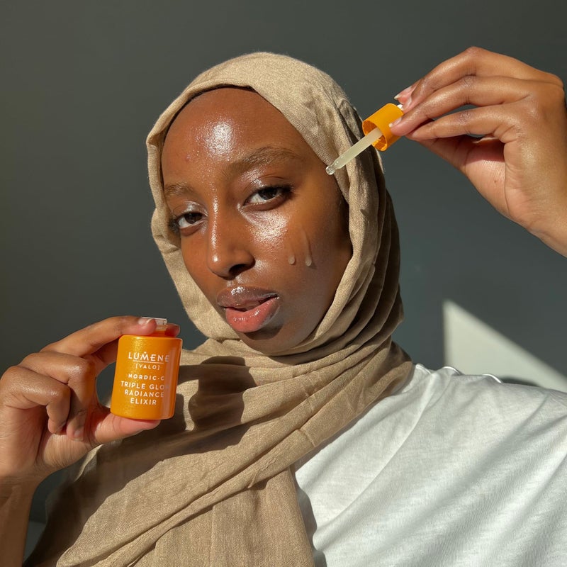 Lumene Nordic-C [Valo] Triple Glow Radiance Elixir - Hydrating, Anti-Aging Vitamin C Serum for Enhanced Skin Glow - Ferulic Acid & Vitamin Face Serum (1 Fl Oz.) - Image 4