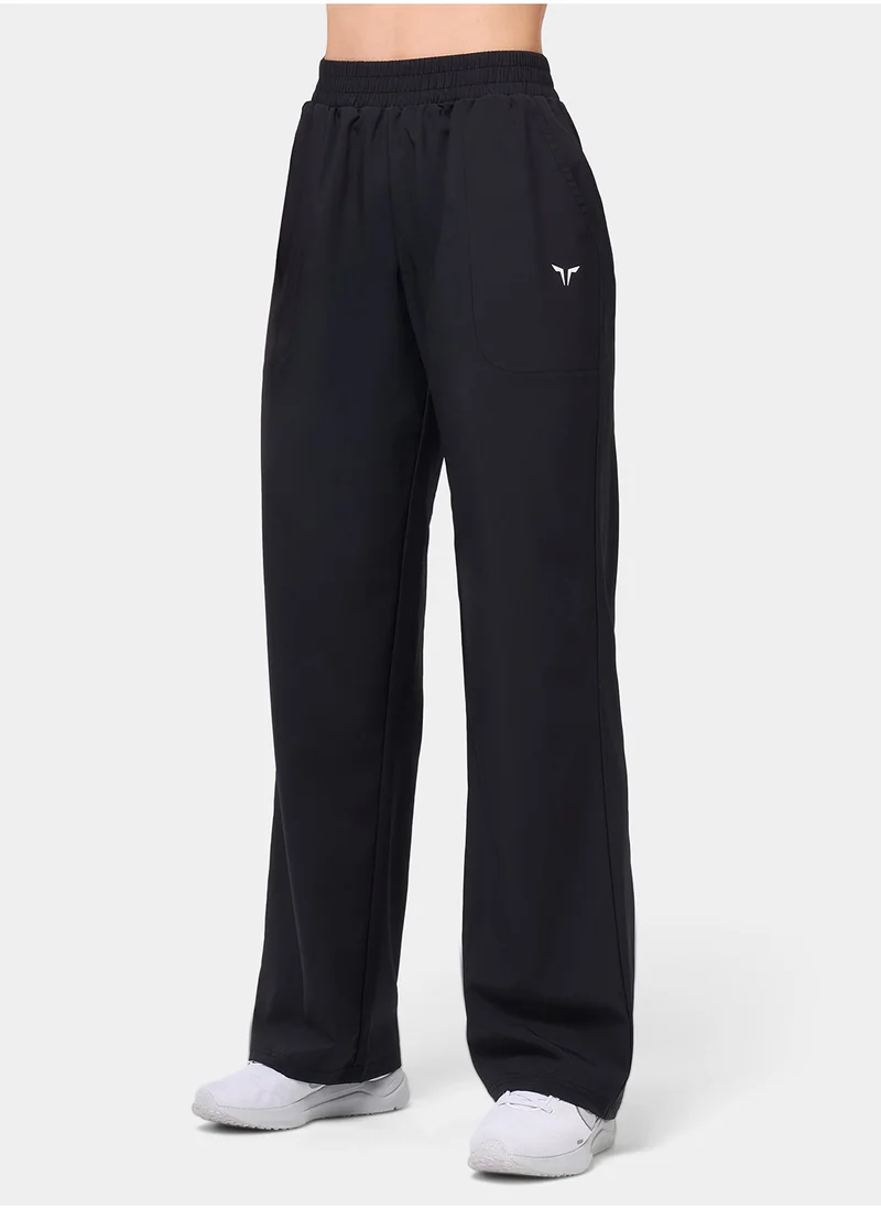 سكوات وولف Essential Relaxed Woven Sweatpants