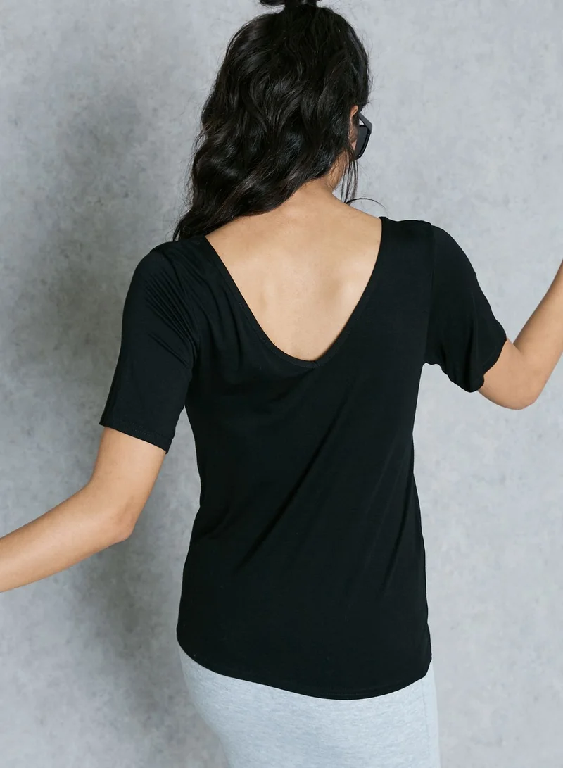 Missguided V Neck Crossover T-Shirt
