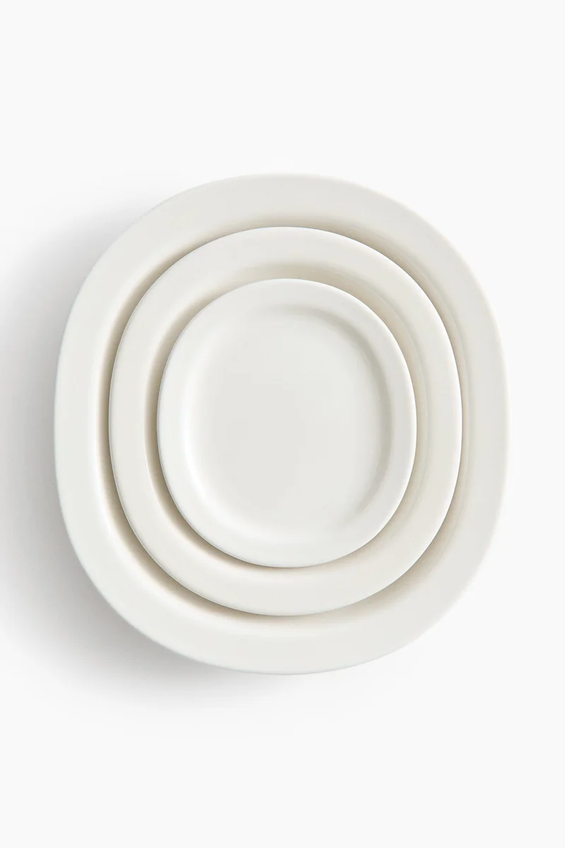 H&M 3-piece porcelain serving plate set
