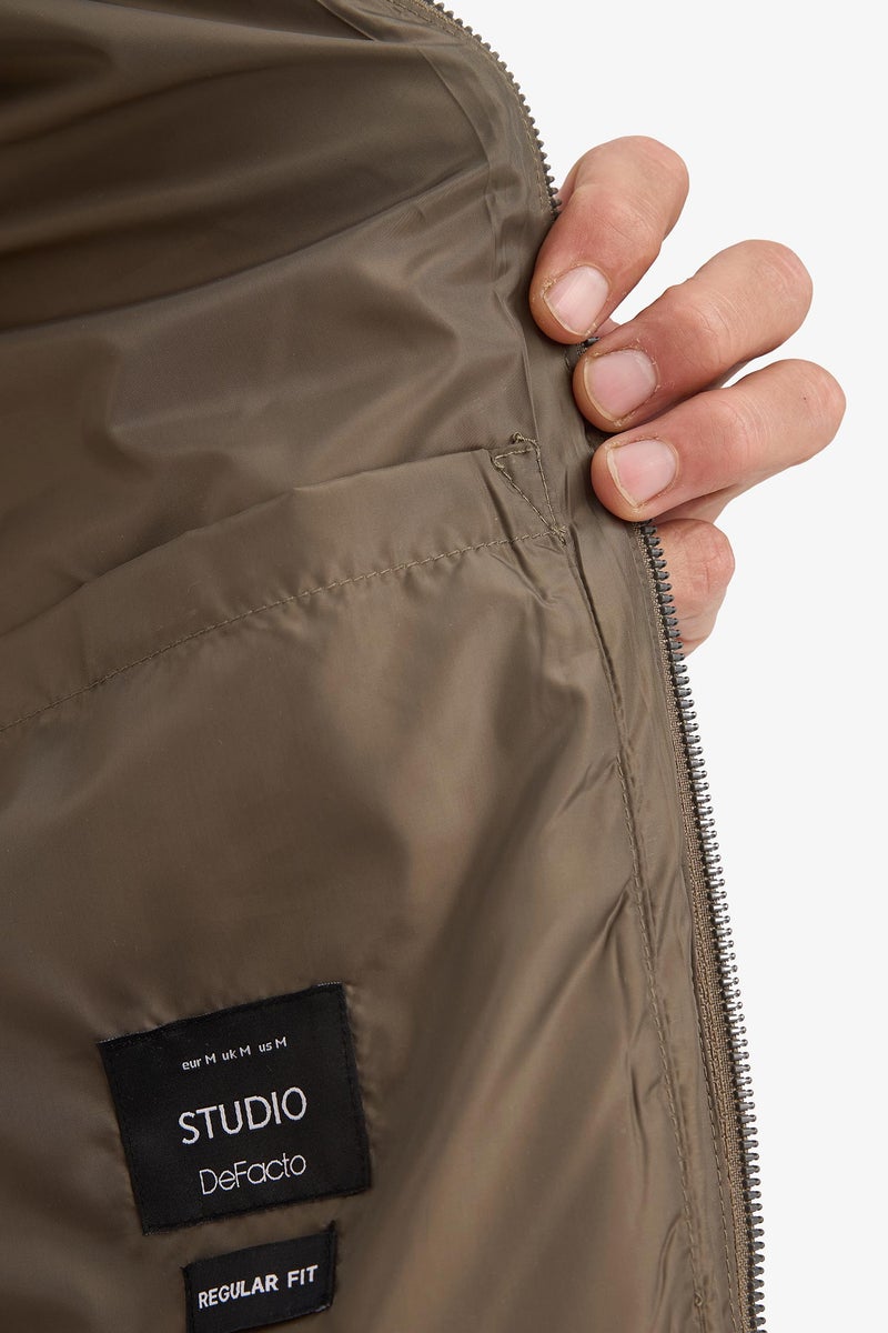 DeFacto Green Man Regular Fit Puffer Jacket Casual - Image 3