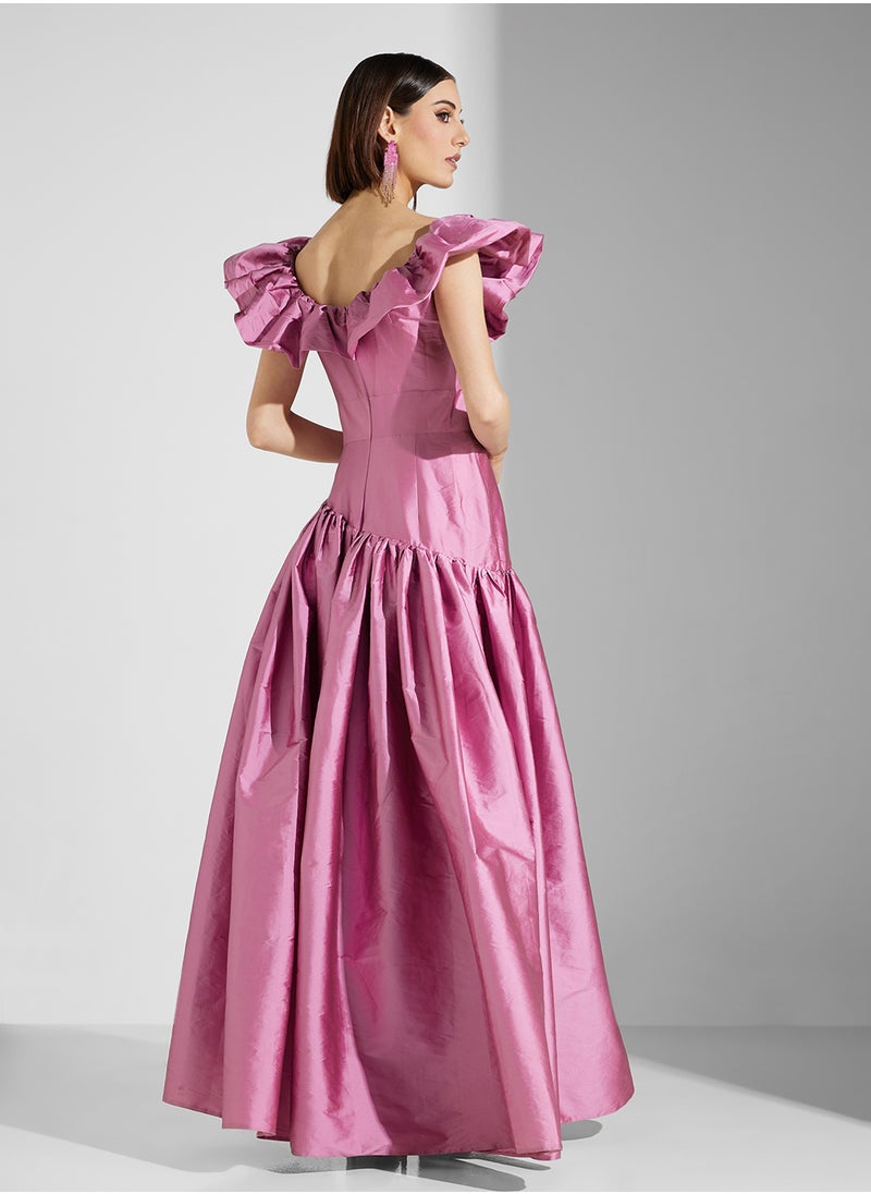Namshi x Ruffled Shoulder Dress With Asymmetrical Waist Cut  - Image 2