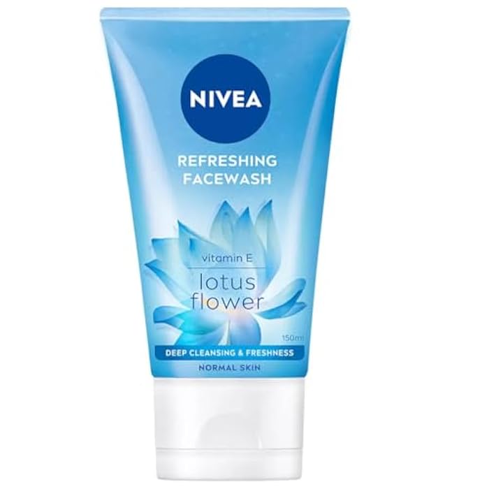 Nivea غسول وجه نيفيا المنعش | للبشرة العادية مع فيتامين E | 150 مل (5.07 أونصة سائلة) - Image 1