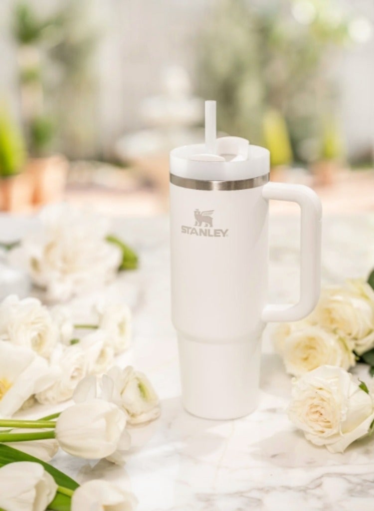 STANLEY Quencher H2.0 FlowState Stainless Steel Vacuum Insulated Tumbler with Lid and Straw for Water, Iced Tea or Coffee, Smoothie and More, 40 oz - Image 4