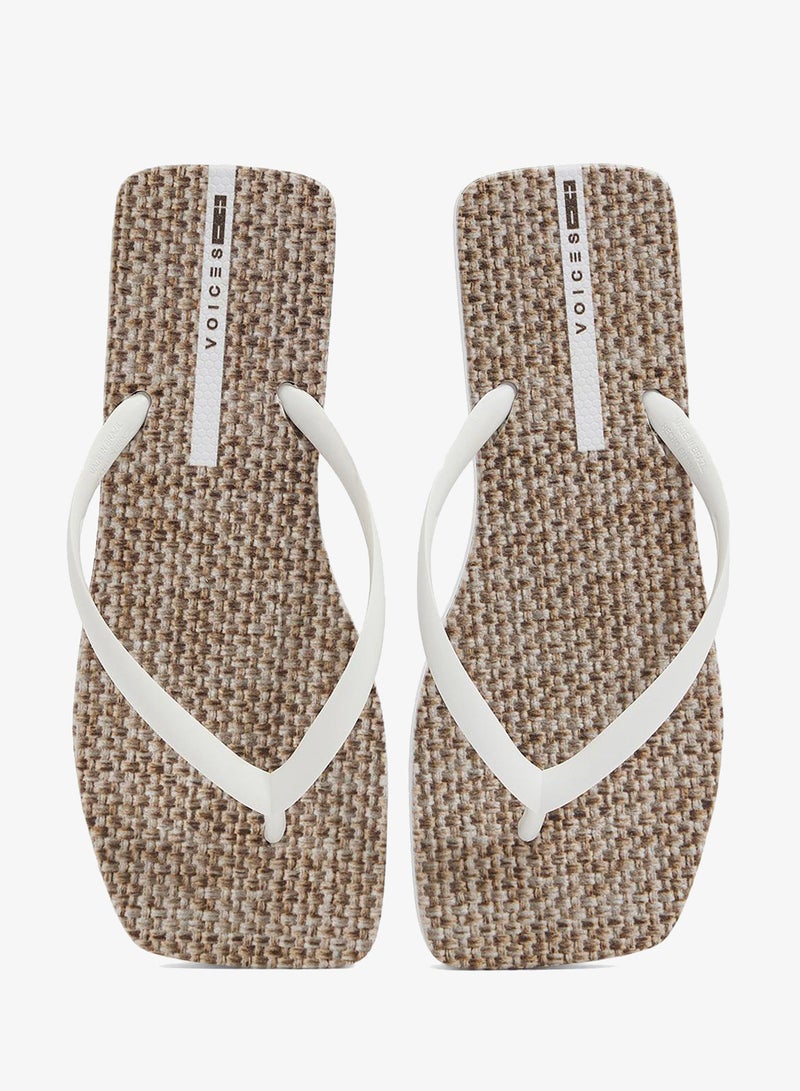 Voices Slim Sardenha Women'S Flip Flops With Square Shape Printed Sole - White - Image 4