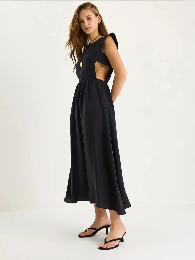 Bianco Lucci LUCCI Cut Out Detailed Midi Dress