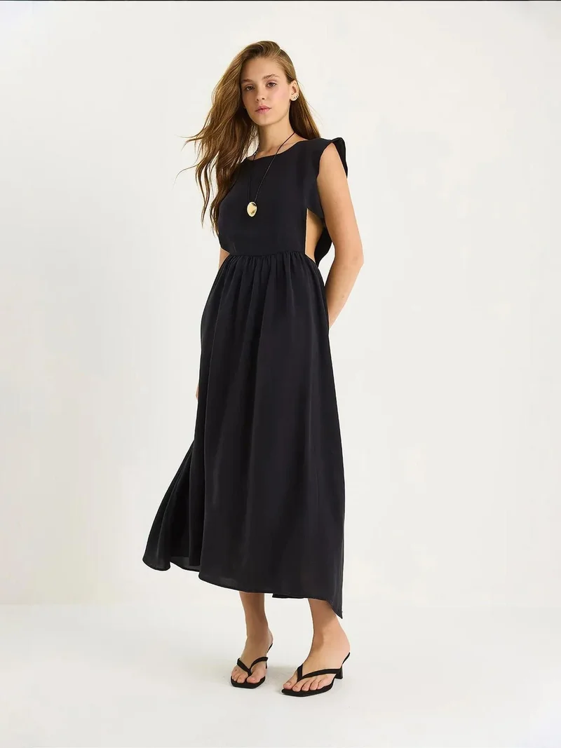 Bianco Lucci Black LUCCI Cut Out Detailed Midi Dress for Women | Best Price UAE