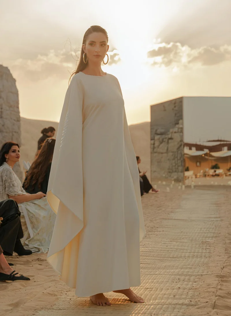 Lichi Loose maxi dress with sleeves embroidery