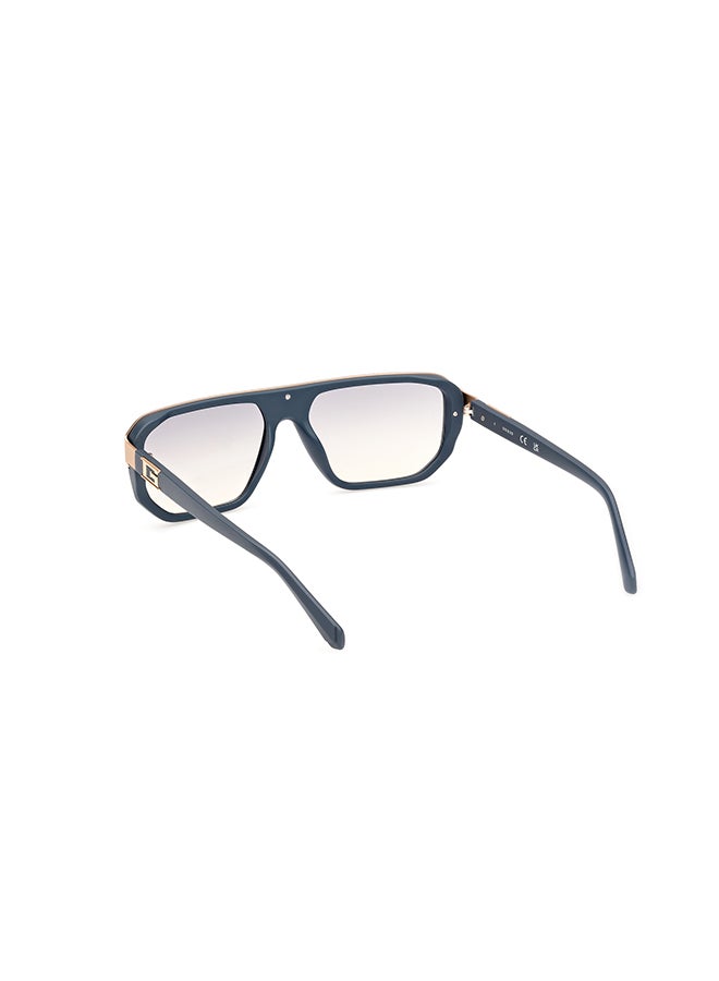 GUESS Men's UV Protection Cat Eye Sunglasses - GU0012420C59 - Lens Size: 59 Mm - Image 3