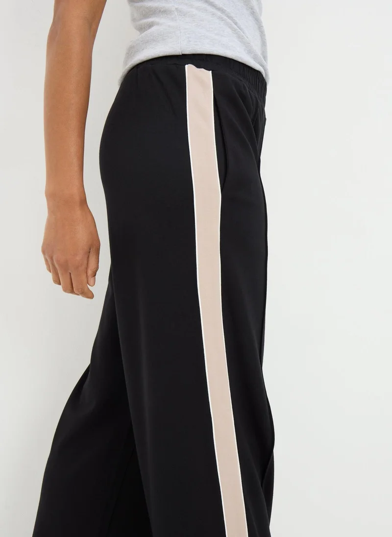 ماتلان Black Wide Leg Side Stripe Trousers