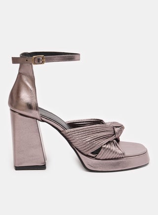 Knotted Platform Heels - pzsku/Z423A4013C72EF7DCA11AZ/45/1747050575/9f262bb0-3a26-4650-b003-d0b4ac7f07ce