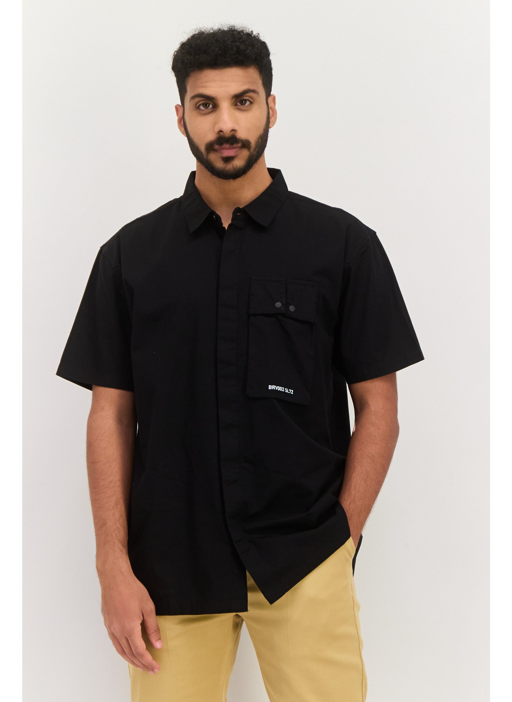 Men Regular Fit Brand Logo Short Sleeve Casual Shirt, Black - https://f.nooncdn.com/p/pzsku/Z423A486DAA2D46D436DEZ/45/1746201667/141ca4bf-f723-4488-9c6a-96440b8fcf91.jpg?width=original