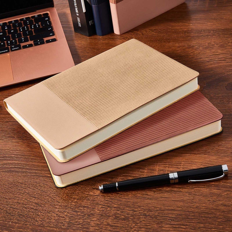 دفتر يوميات مبطن من TSFPapier للعمل في الكلية دفتر ملاحظات مقاس 5.79 بوصة × 8.27 بوصة مقاس A5 من جلد البولي يوريثان يوميات يومية 216 صفحة للنساء والرجال الذين يكتبون اللوازم المدرسية المنزلية والأعمال (كاكي/وردي داكن) - Image 2