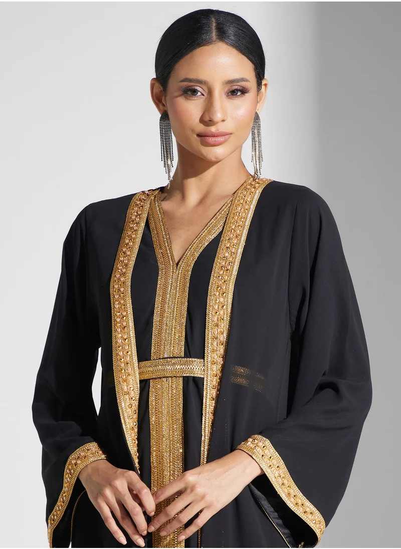 خزانة فستان مغربي بالداخل