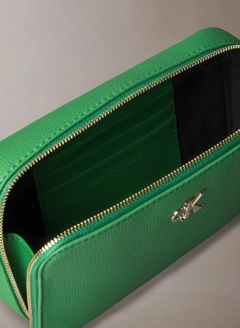 Calvin Klein Jeans Crossbody Wallet Bag - Image 3
