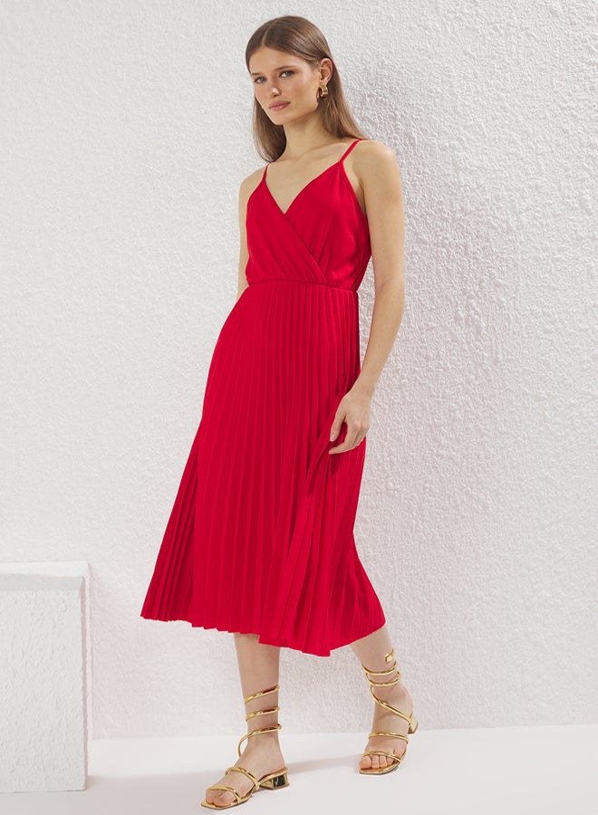trendyol Red Waist Opening Midi Double Breasted Pleated Adjustable Strapped Knit Dress - Image 2