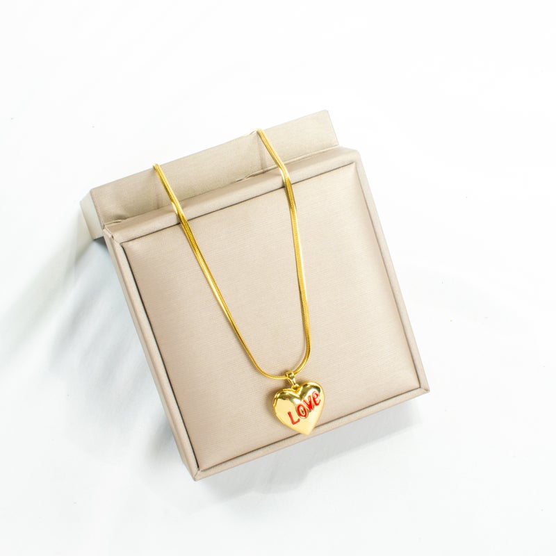 سلسلة استانليس ستيل ذهبي مع دلاية شكل قلب - Image 3