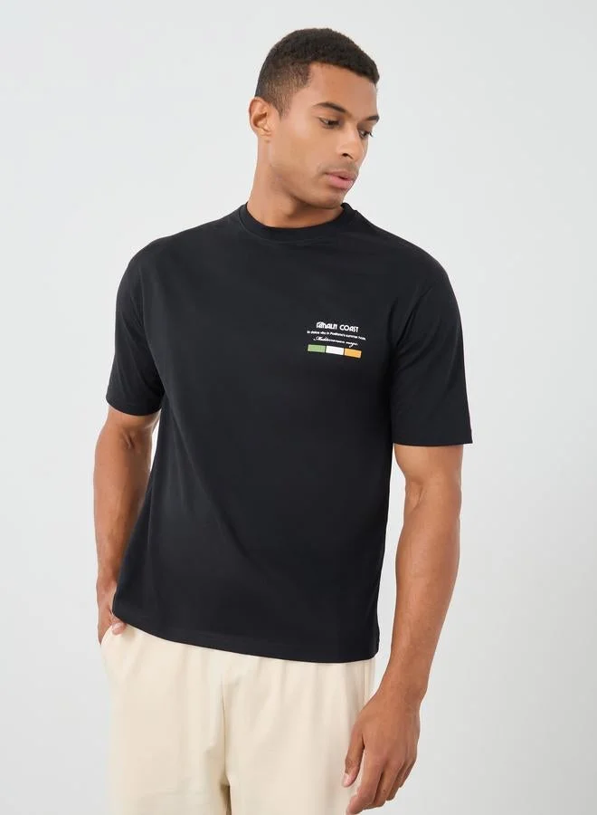 ستايلي تيشيرت فضفاض بأكمام قصيرة وطبعة جرافيك من ستايلي