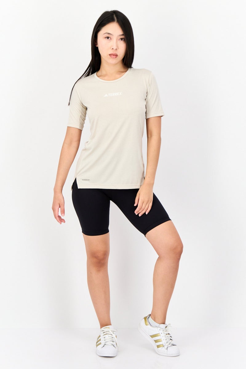 Adidas تي شيرت رياضي نسائي بأكمام قصيرة مناسب في الهواء الطلق، بيج - Image 2