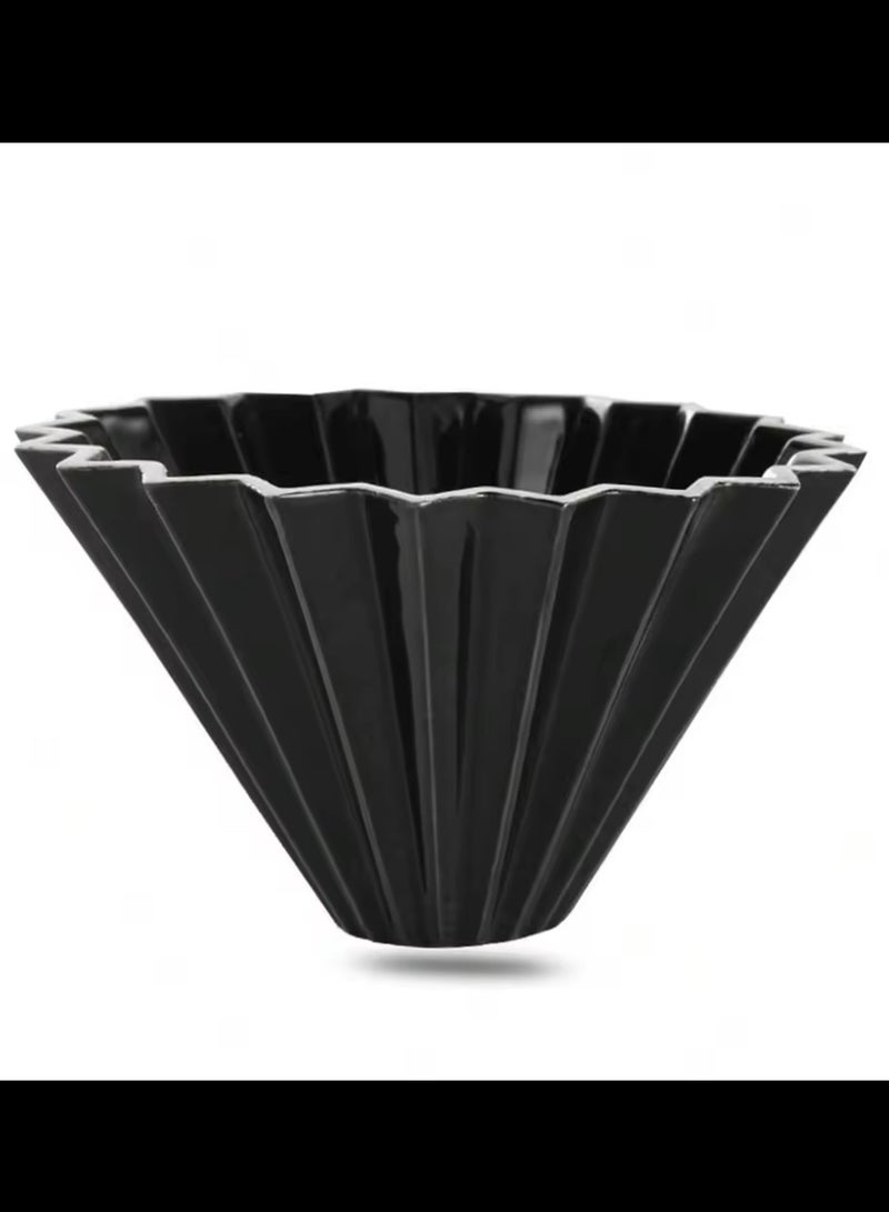 قمع تقطير القهوة من البورسلين بتصميم مضلع مع قاعدة من الخشب الطبيعي - بلون أسود جذاب - مقاس 01  لتحضير 1-2 كوب من القهوة المقطرة والمختصة باحترافيه واتقان - Image 2