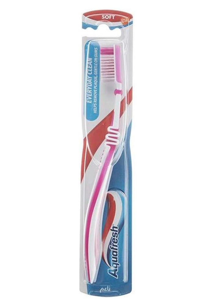 Aquafresh Everyday Clean Soft Toothbrush - Multi Color