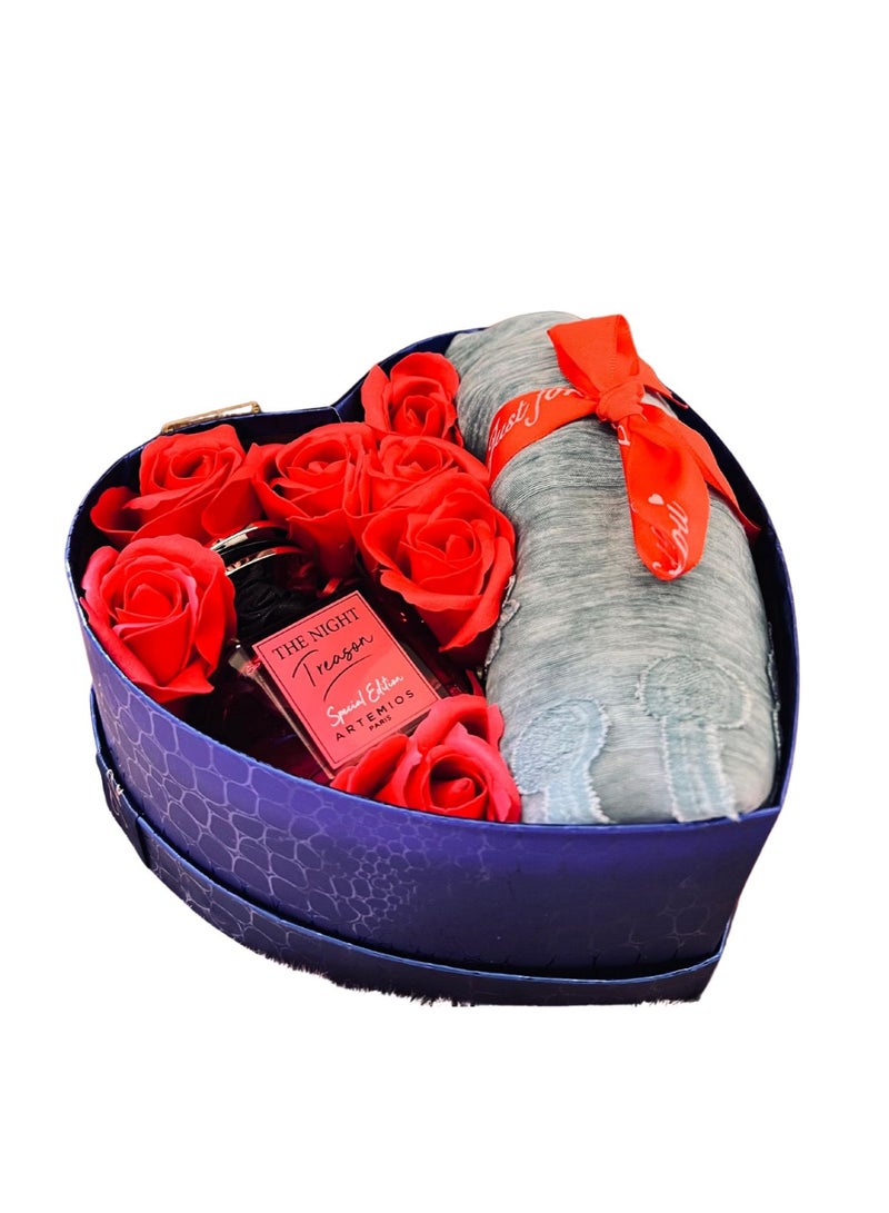 Customised Gifts for Her, Heart shaped set,  gift with fragrance, gift for women, birthday gift  - Image 3