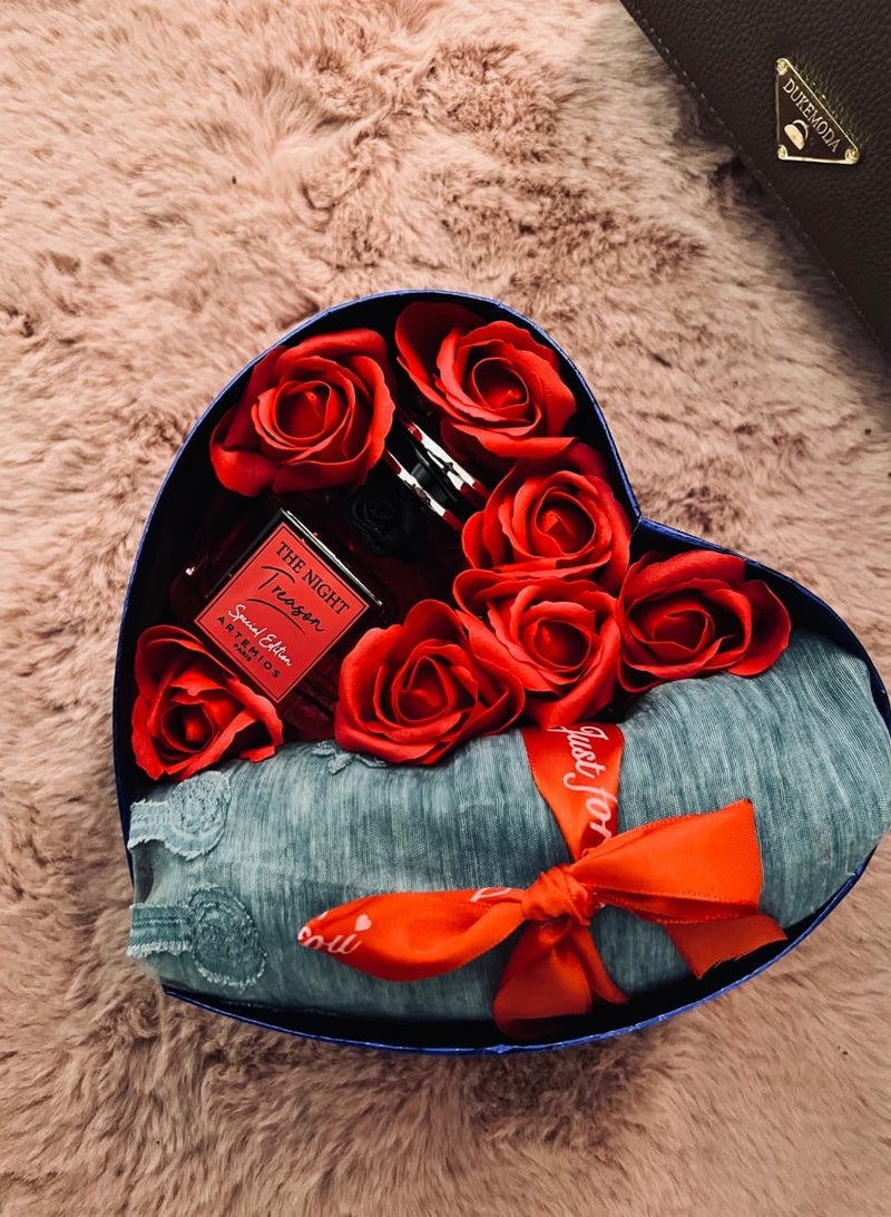 Customised Gifts for Her, Heart shaped set,  gift with fragrance, gift for women, birthday gift  - Image 4