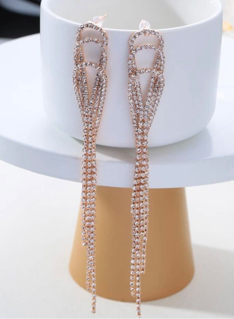 Casual collection Elegant & Trendy Zirconia Drop Earrings For Women - Image 2