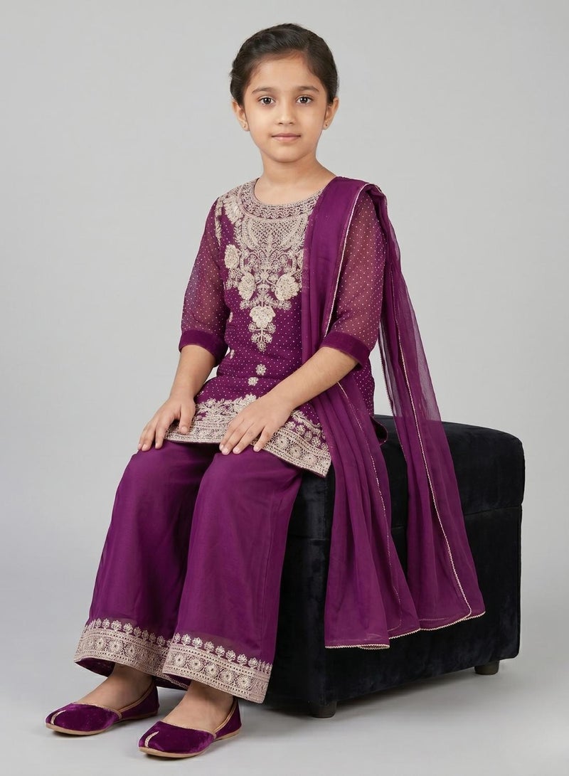 babyqlo طقم كورتا بالازو مزخرف للفتيات باللون الأرجواني - Image 4