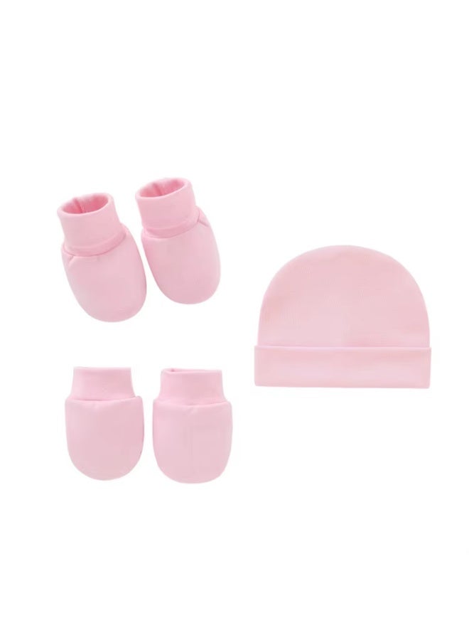 Anami A beautifully curated newborn gift set 'Pink' from Anami’s Hello World Collection, featuring a bamboo‑cotton swaddle, silicone teether toy, wooden Hello World announcement tag, and matching cap, mittens, and socks. Soft, safe, and perfect for gifting newborns. - Image 5