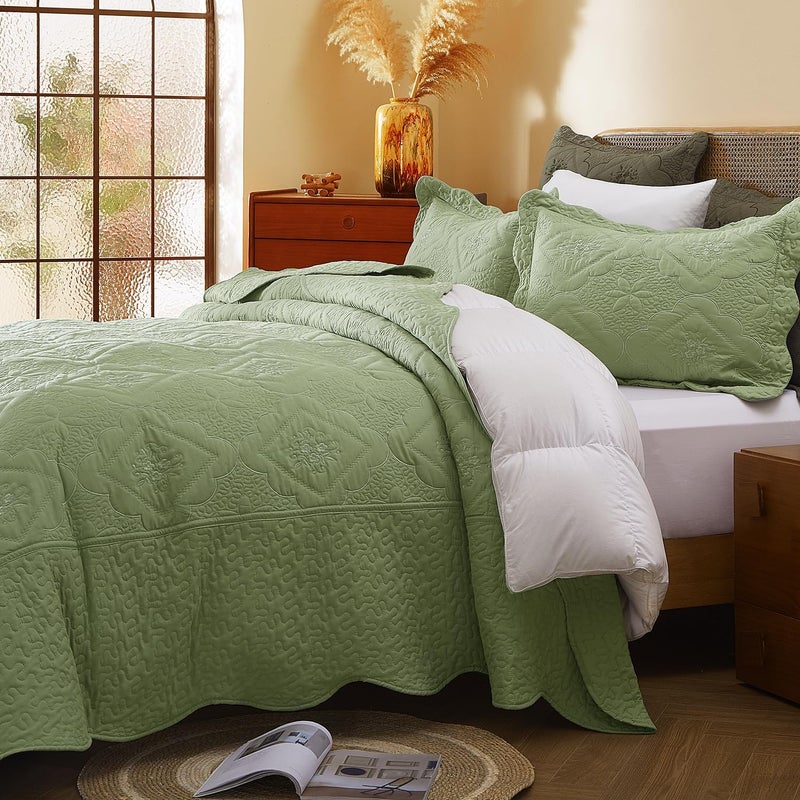 Cmfshape Floral Embroidery Quilt Set,3 Pieces King Quilt Bedding Set,Classic Diamond Pattern Quilts,Ultra Soft Lightweight Reversible Bedspread Coverlets for All Season(Sage Green,102"x90") - Image 5