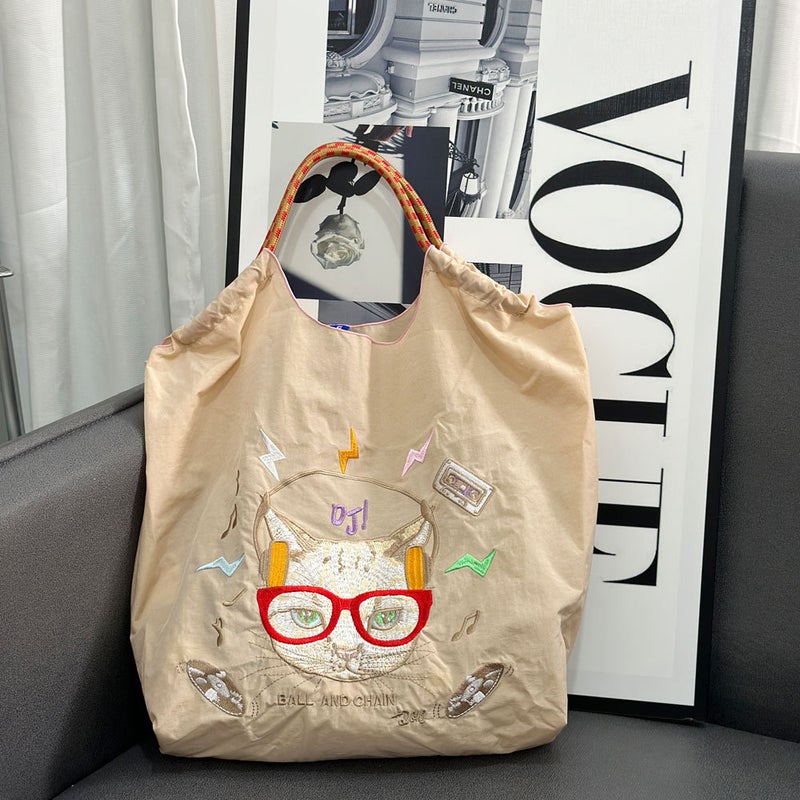 Japanese Homemade Ball Chain Donut Embroidery Shopping Bag Niche Commuter Large Capacity Nylon Shoulder Bag Tide - Image 4