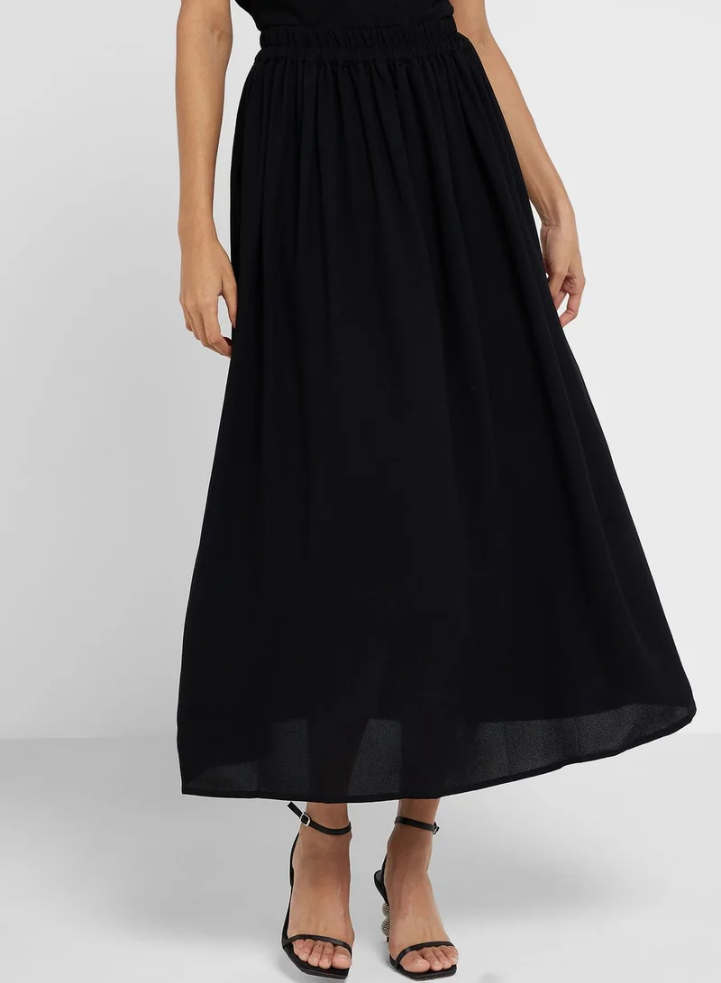 Khizana Abaya with Skirt Set & Sheila