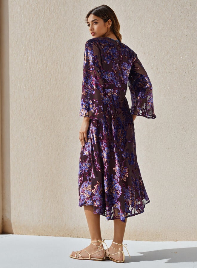Iconic A-line Midi Dress with Flared Sleeves - Image 3