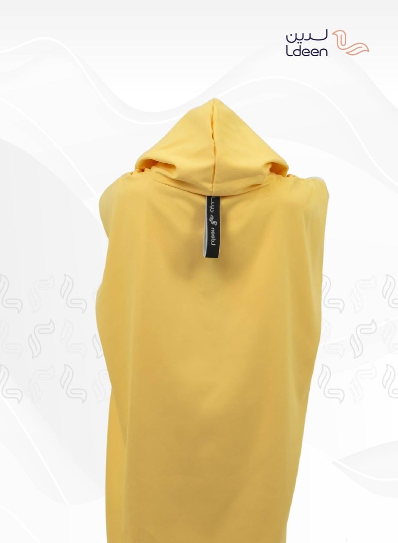 لدين روب مطوّر مصنوع من الألياف الدقيقة (مايكروفايبر) فائق الامتصاص مع ميزة الجفاف السريع بعد الاستخدام بتصميم أنيق وحجم مناسب مغلّف في حقيبة أنيقة ليكون رفيقك في كل وقت. - Image 4