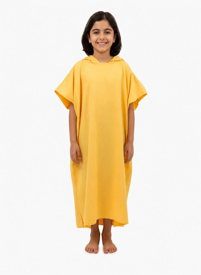 ldeen Premium kids bathrobe made from high quality microfiber highly absorbent with quick dry feature featuring an elegant design and compact size packaged in a stylish bag to be your child’s perfect companion anytime. - Image 1