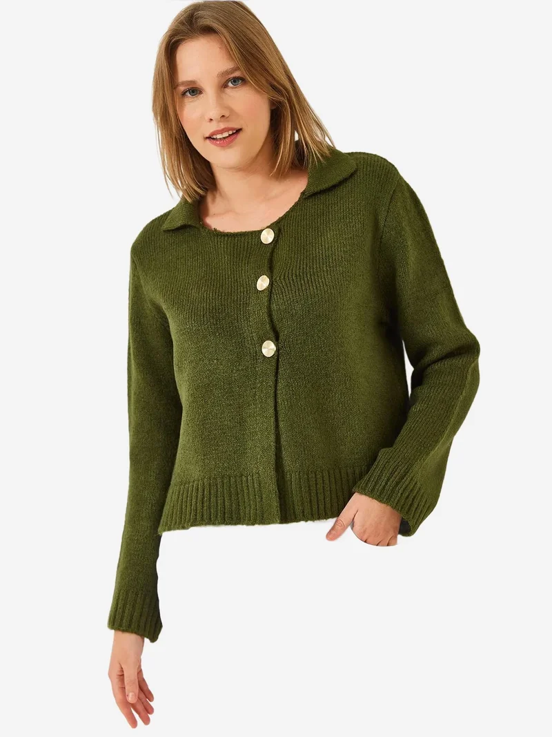 بيانكو لوتشي كارديجان قصير بأزرار وياقة بولو من لوتشي