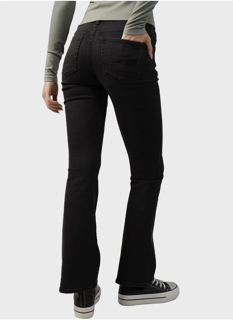 امريكان ايجل Regular Low Rise Waist Straight Fit Flared Jeans