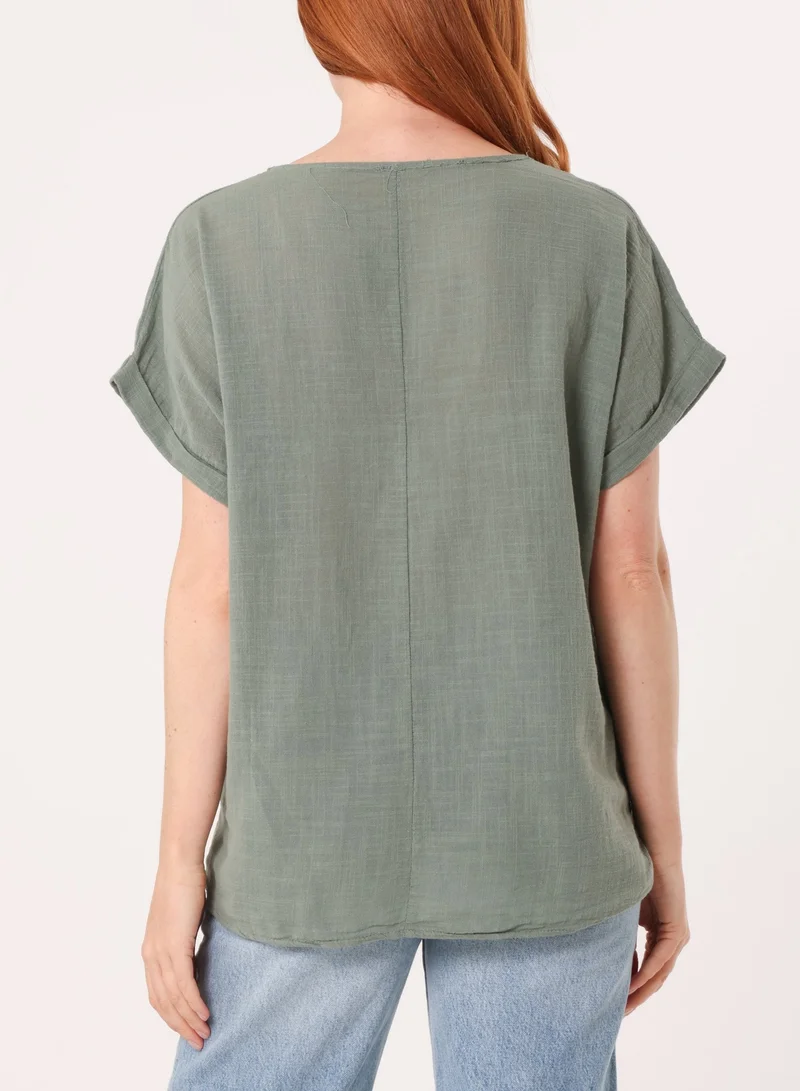 بلو فانيلا بلوزة بطبعة سمك قزحي