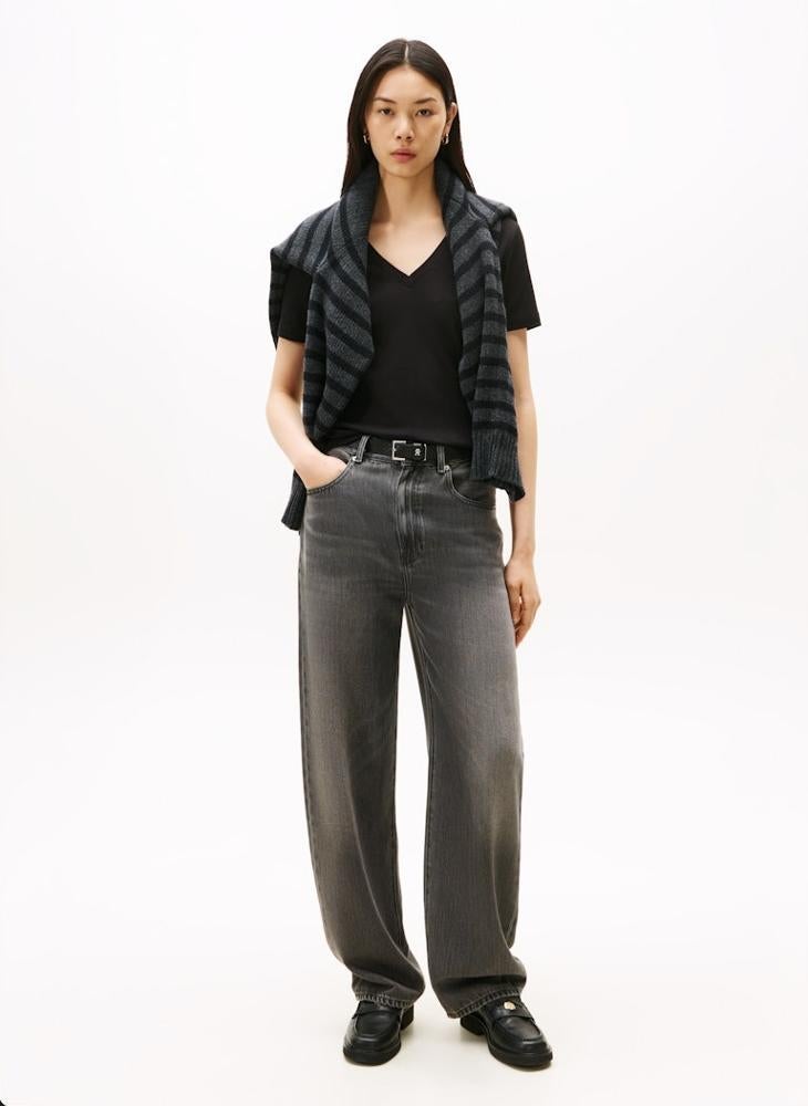 تومي هيلفيغر تيشيرت سليم كودي بياقة على شكل حرف - Image 4