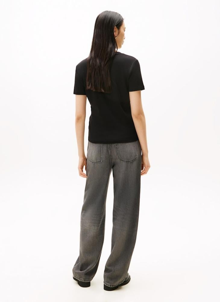 تومي هيلفيغر تيشيرت سليم كودي بياقة على شكل حرف - Image 2