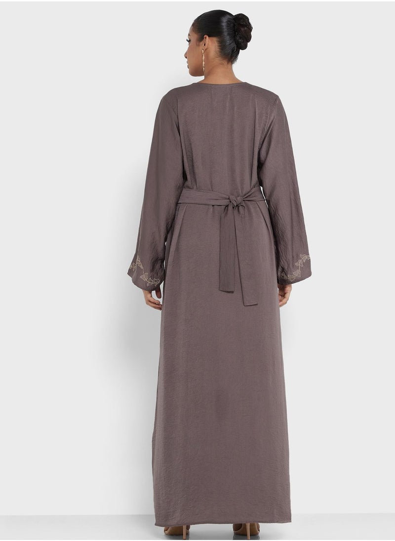 hayas closet - Embroidered Belted Jalabiya - Image 1