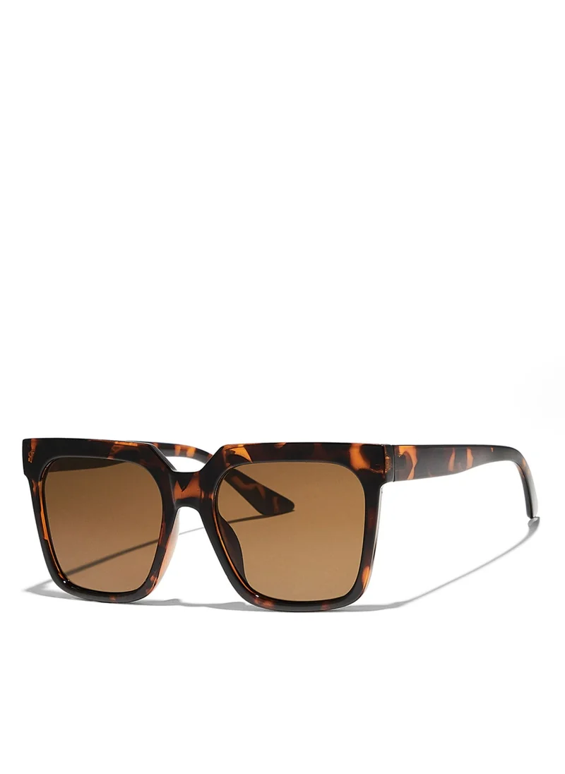 Blackout QUADRA Women Tortoise Sunglasses - Frame Material: Thermoplastic Rubber (TR90)- Frame Color: Tortoise-Lens Color: Brown  - Full Rim