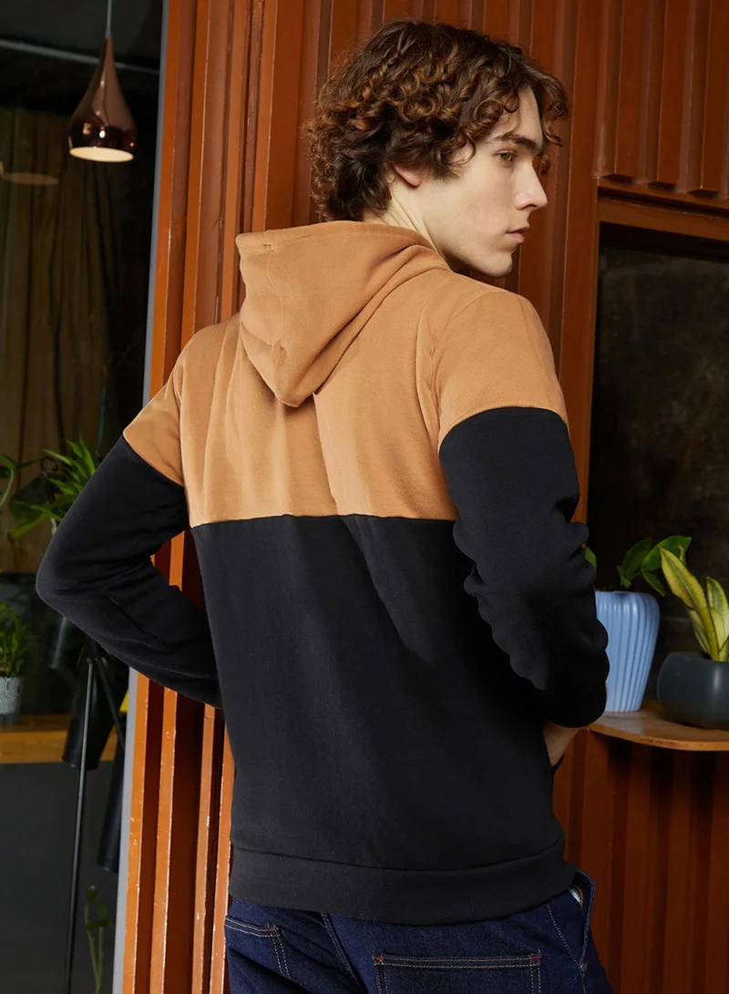 كامبوس سوترا Men's Tan Brown & Obsidian Black Block Pullover Hoodie