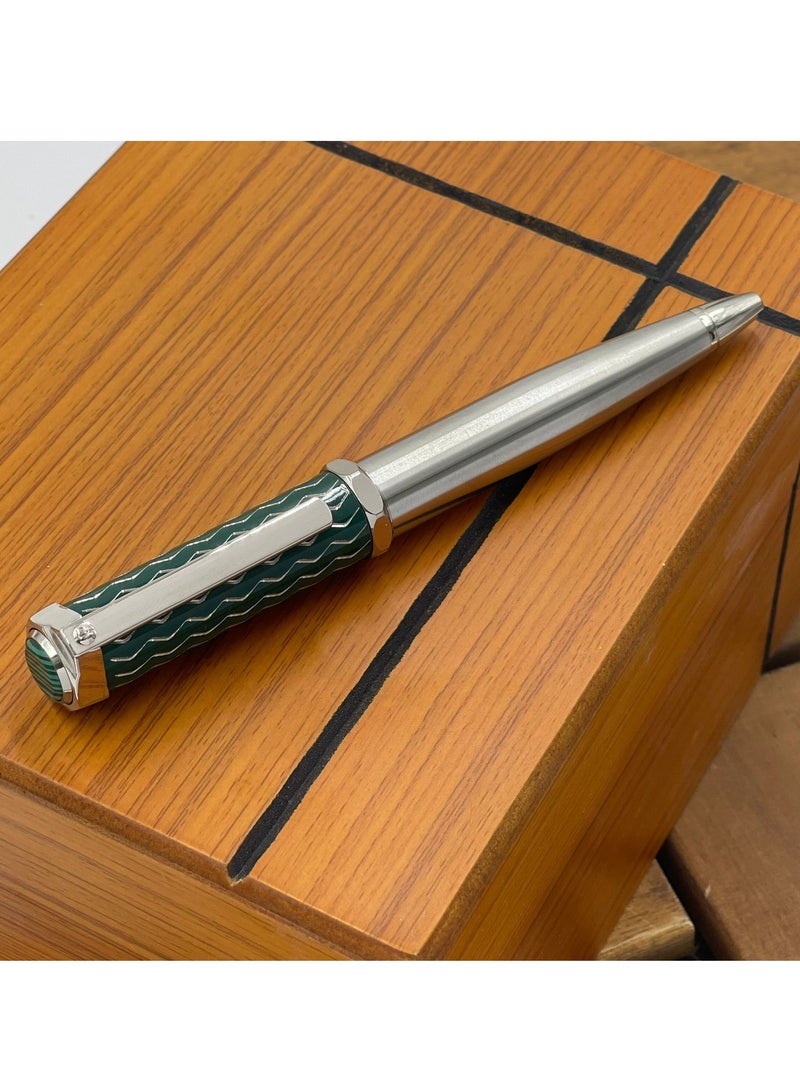 قلم رجالي فاخر في علبة مميزة وأنيقة