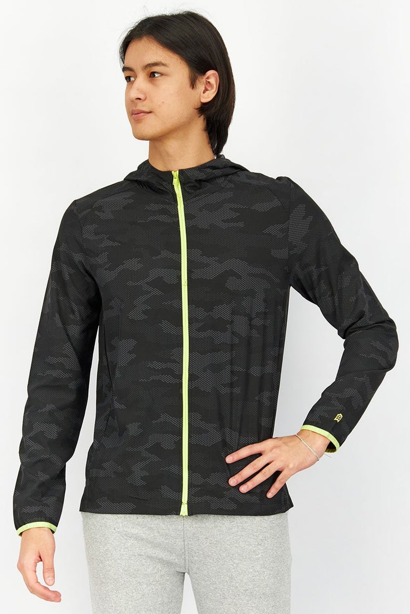 Layer 8 جاكيت تدريب رياضي للرجال بغطاء رأس، تمويه أسود - Image 1