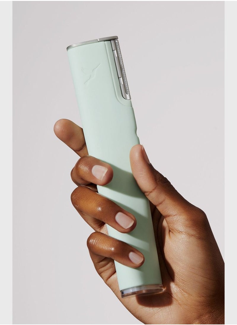 DERMAFLASH - Luxe Anti Aging Exfoliation Device Icy Green - Image 1