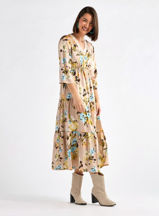 سبلاش فيڤ فستان ميدي بطبعات أزهار وتفاصيل دانتيل وأكمام 3/4 - Image 1