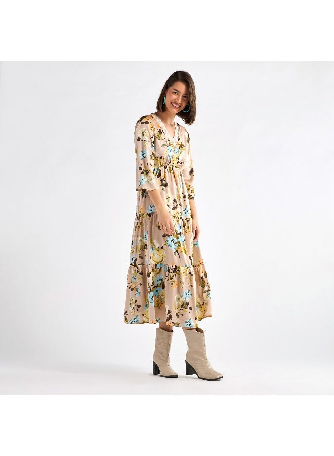 سبلاش فيڤ فستان ميدي بطبعات أزهار وتفاصيل دانتيل وأكمام 3/4 - Image 4